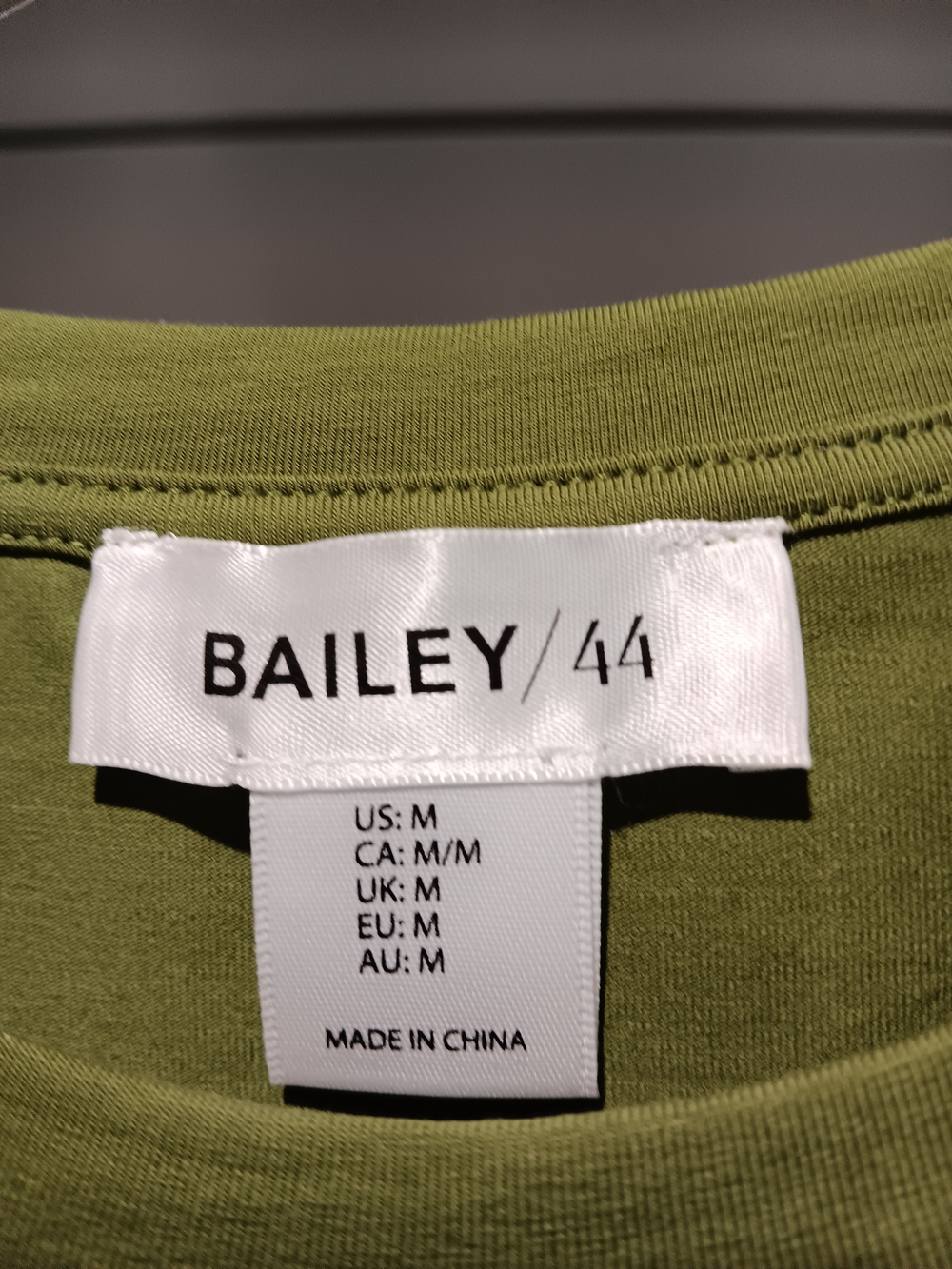 Bailey 44 Olive Green Ruffle Sleeve Women's Top - Picture 3 of 3
